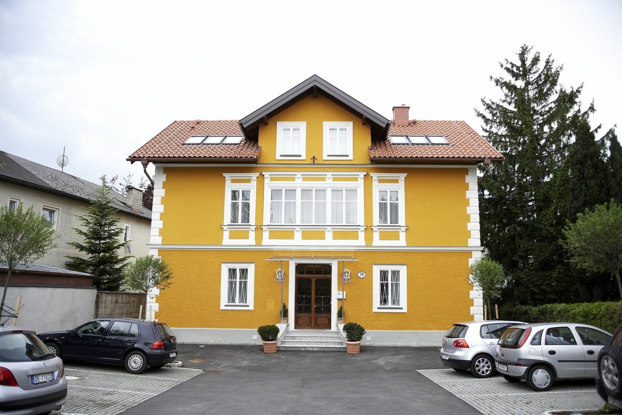 Villa Ceconi By Das Gruene Hotel Zur Post - 100% Bio Зальцбург Экстерьер фото
